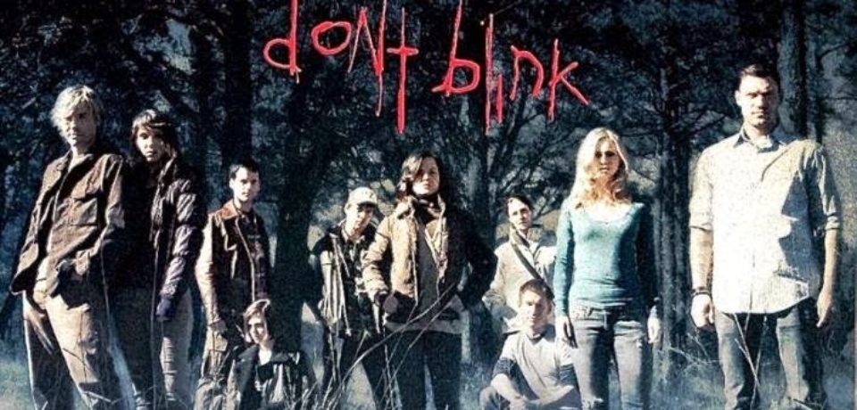 Don’t Blink (2014) – One vanishes as other blinks