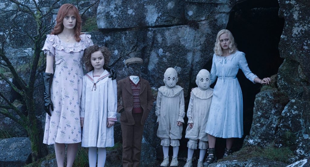 Miss-Peregrines-Home-for-Peculiar-Children-movie-still1