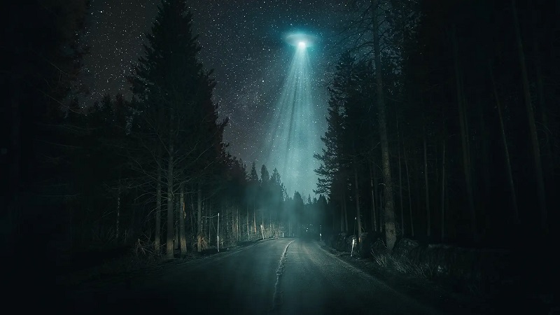 The Phenomenon (2020) – Exploring UFOs Through History and Disclosure